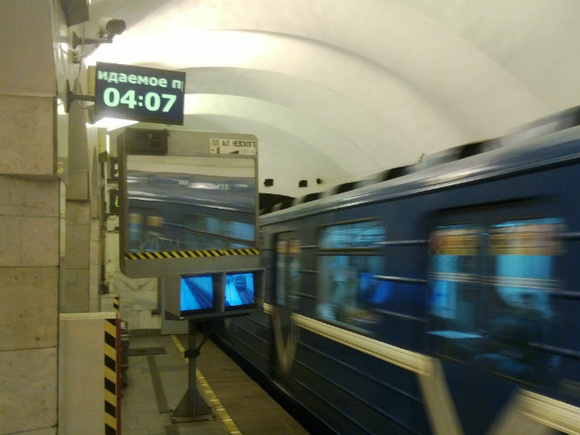 В петербургском метро педофил месяц приставал к 12-летнему мальчику