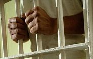 Жителя Удмуртии приговорили к 10,5 годам за шантаж и изнасилование несовершеннолетней